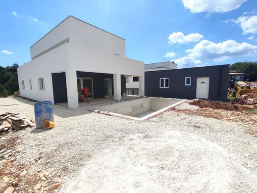 Villa en Vodnjan, Grad Vodnjan