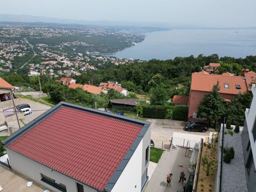 Villa in Matulji, Primorsko-Goranska