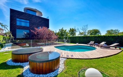 Zagreb, Grad Zagrebのヴィラ