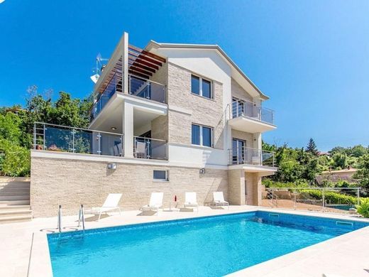 Villa a Poljane, Grad Opatija