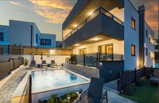 Villa a Medulin, Istria