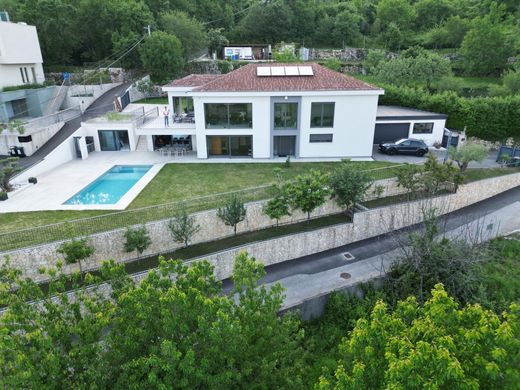 Villa in Poljane, Grad Opatija
