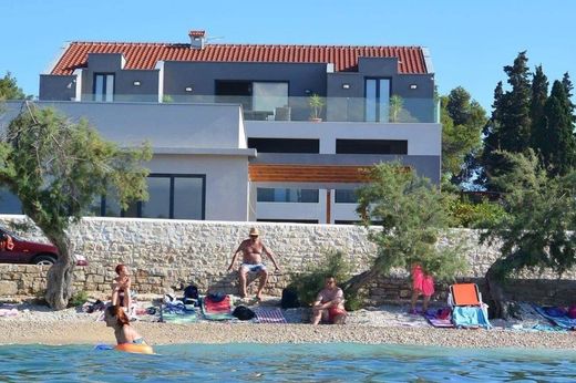 Villa in Brac, Split-Dalmatia