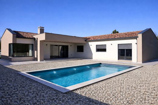 Villa a Rabac, Grad Labin