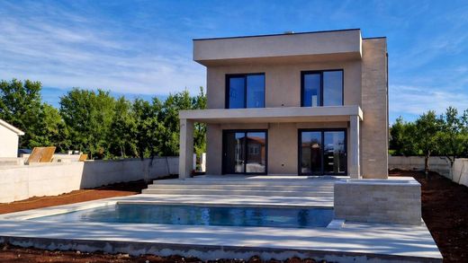 Villa a Galižana, Grad Vodnjan