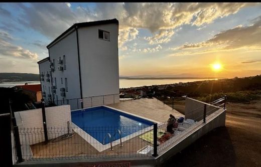 Otel Crikvenica, Grad Crikvenica