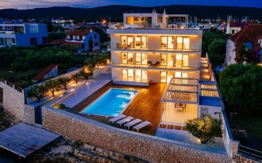 Villa a Zara, Zadar