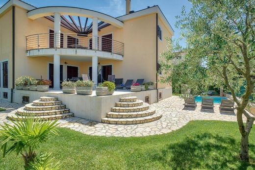 Villa en Medulin, Istria