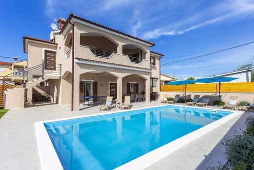 Villa in Pula, Grad Pula