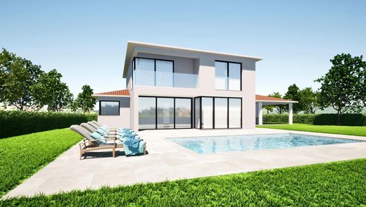 Villa a Svetvinčenat, Istria