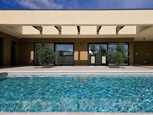 Villa a Žminj, Istria