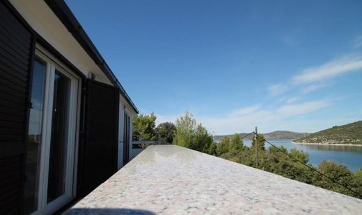 Villa à Veliki Drvenik, Split-Dalmatia