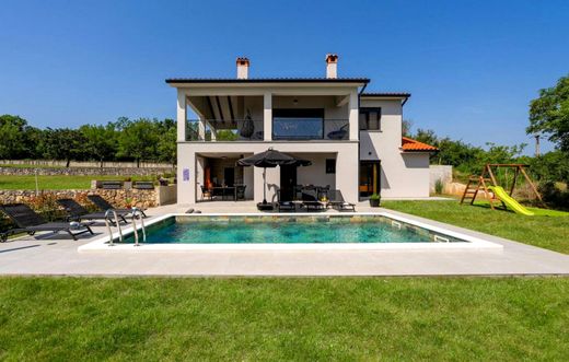 Villa a Albona, Grad Labin