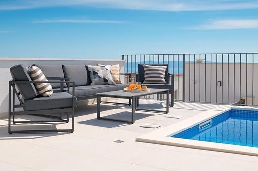 Villa in Veliko Brdo, Makarska