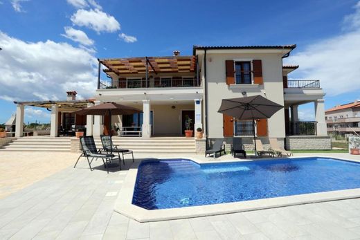 Villa in Medulin, Istria