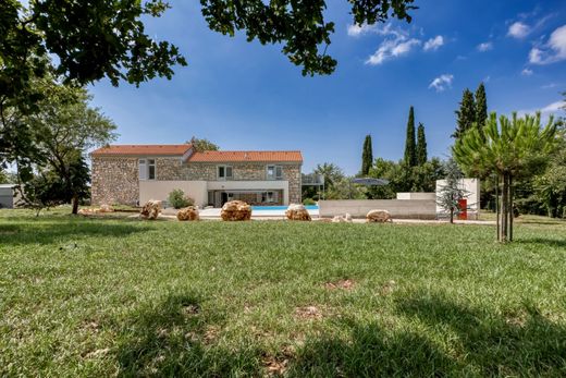 Poreč, Grad Porečのヴィラ