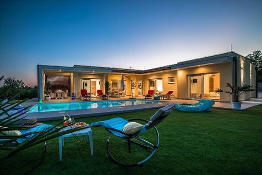 ‏וילה ב  Svetvinčenat, Istria