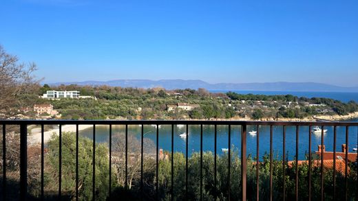 Hotel en Rabac, Grad Labin