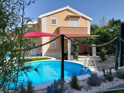 Villa en Čiovo, Grad Trogir