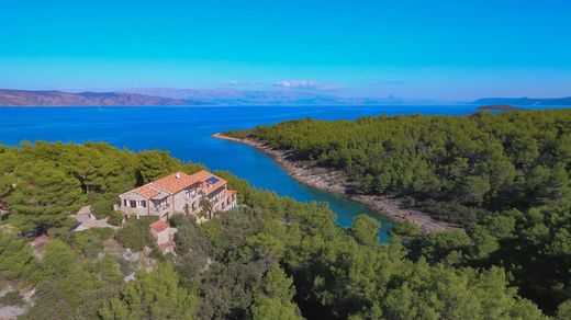 Hotel for sale in Hvar