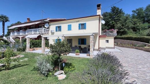 Villa à Kršan, Istria