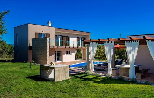 Villa à Rabac, Grad Labin