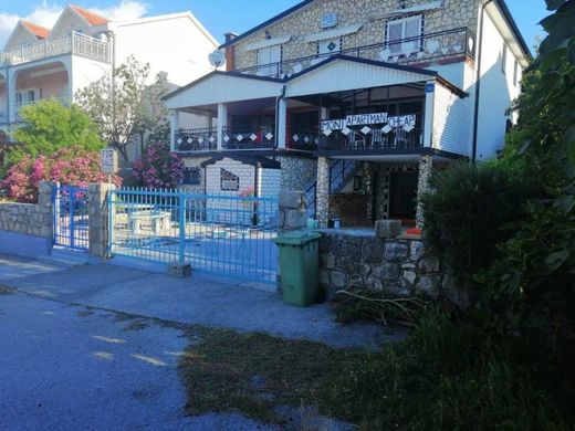 Hotel w Karlobag, Lika-Senj