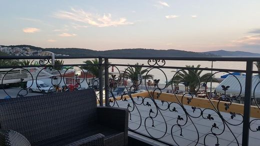호텔 / Čiovo, Grad Trogir