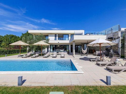 Вилла, Новиград, Novigrad-Cittanova