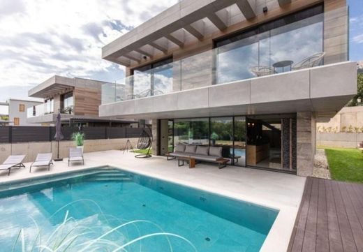 빌라 / Krk, Grad Krk