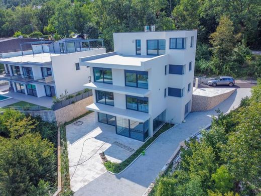 Villa Opric, Grad Opatija