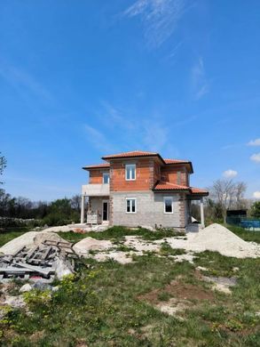 Villa in Žminj, Istria