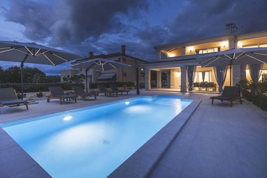 Villa a Umago, Grad Umag