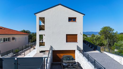 Villa a Malinska, Malinska-Dubašnica