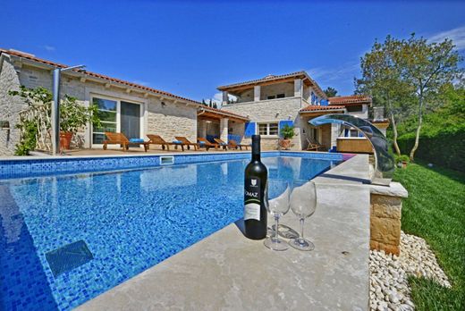 Villa a Parenzo, Grad Poreč