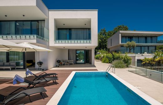 Villa in Veprinac, Grad Opatija