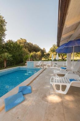 Hotel in Pjescana uvala