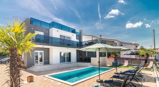 Villa in Ližnjan, Ližnjan-Lisignano