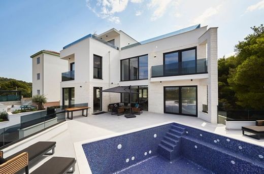 Čiovo, Grad Trogirのヴィラ