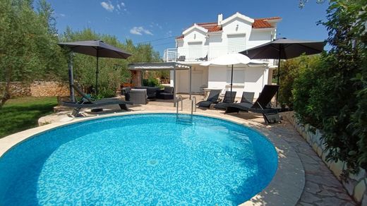 ‏וילה ב  Brzac, Grad Krk