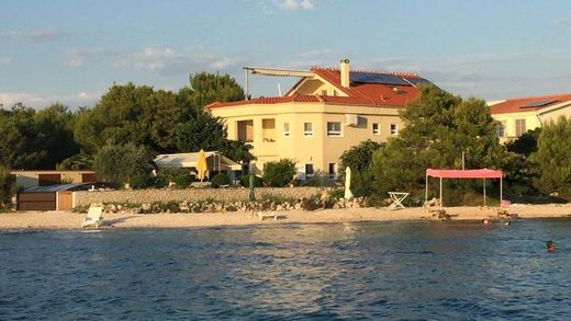 Ξενοδοχείο σε Kaštelina, Zadar