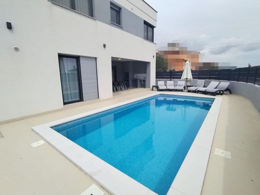 Villa in Pula, Grad Pula