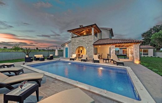 Villa in Marčana, Istria