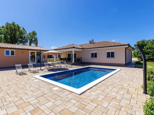 Villa à Labin, Grad Labin