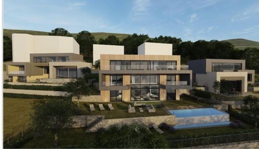 Villa Opatija, Grad Opatija