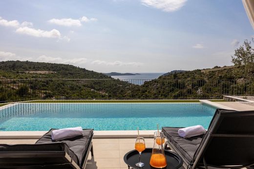 Villa in Ražanj, Grad Šibenik