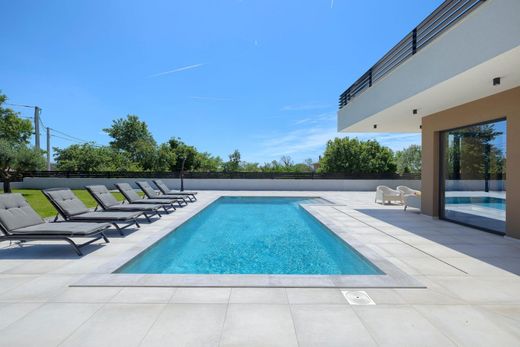 Villa in Marčana, Istria