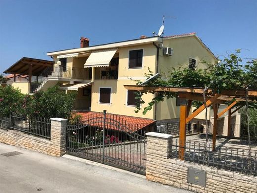 Hotel in Pjescana uvala