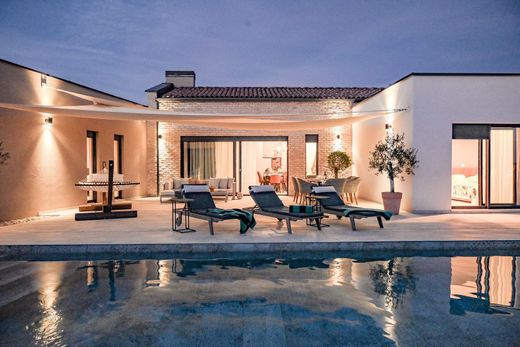 Villa - Vodnjan, Grad Vodnjan