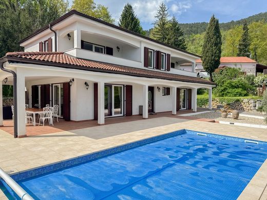 Villa for sale in Liganj